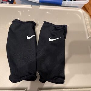 Nike Black Soccer Shin Guard Holder